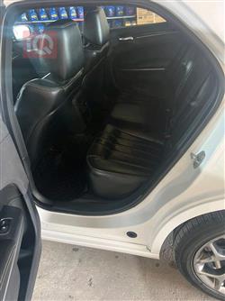 کرایسلەر 300